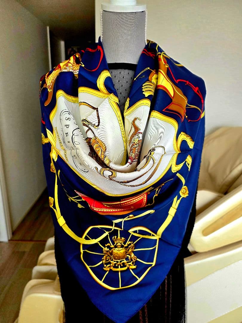 未使用 HERMES SPRINGS ネイビースカーフ カレ90