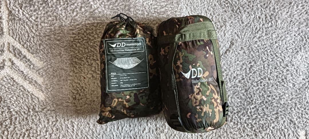 すーちゃん　DD Hammocks 迷彩ハンモックアンダーブランケット