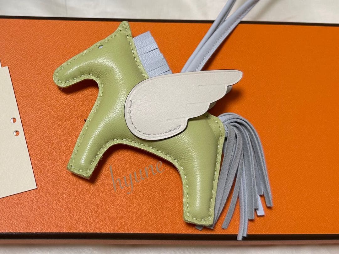 HERMES ロデオチャーム ペガサス PM