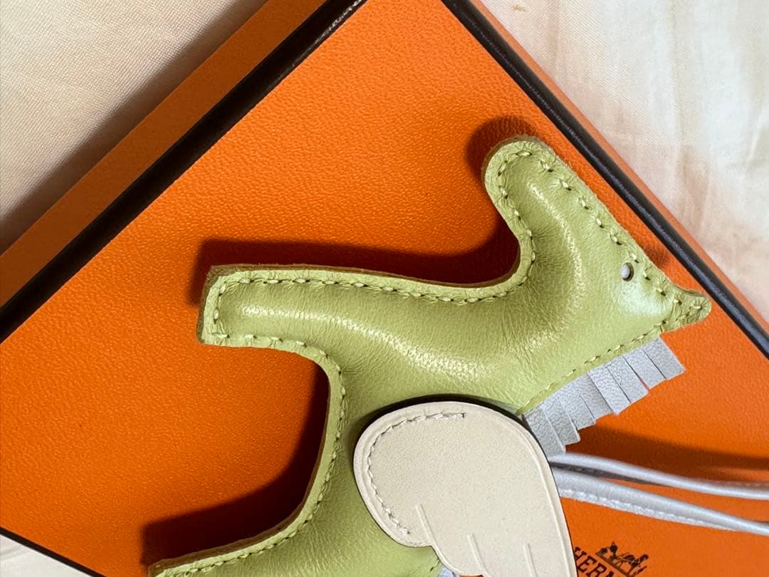 HERMES ロデオチャーム ペガサス PM