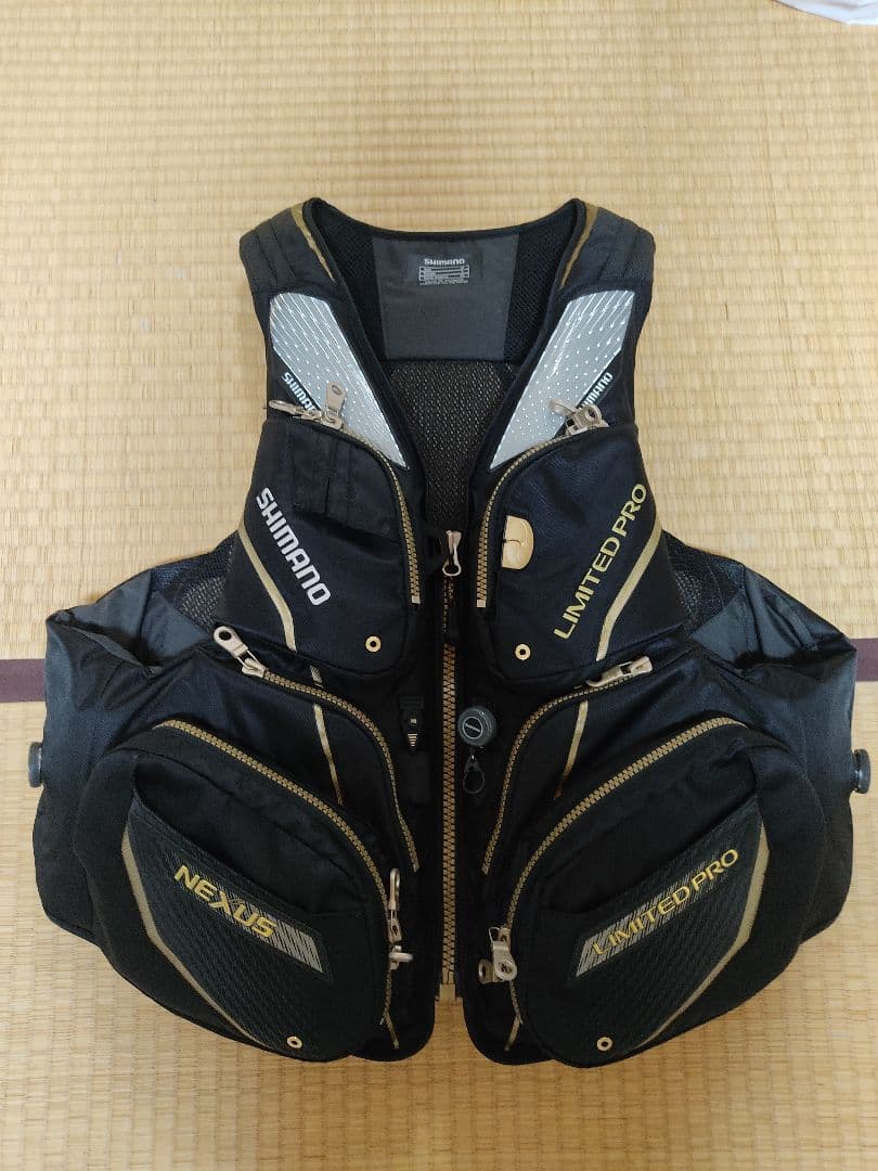 シマノ　LIMITED PRO　VF-113U　 Mサイズ　未使用品