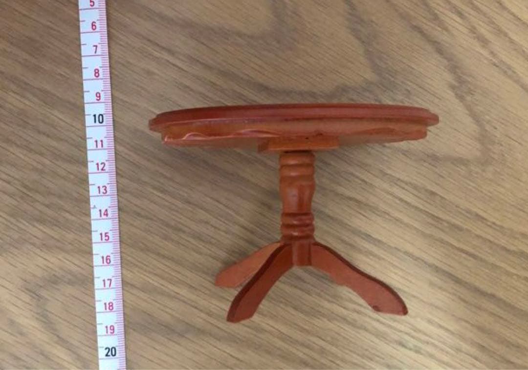 【新品】ロイターポーセリン　ミニチュア　ドールハウス　テーブル大小2点セット