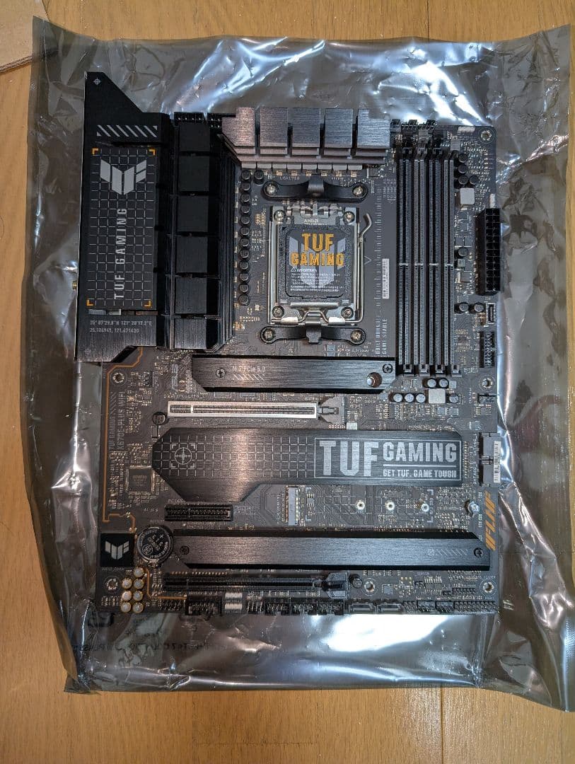 ASUS TUF GAMING X670E PLUS WIFI マザーボード