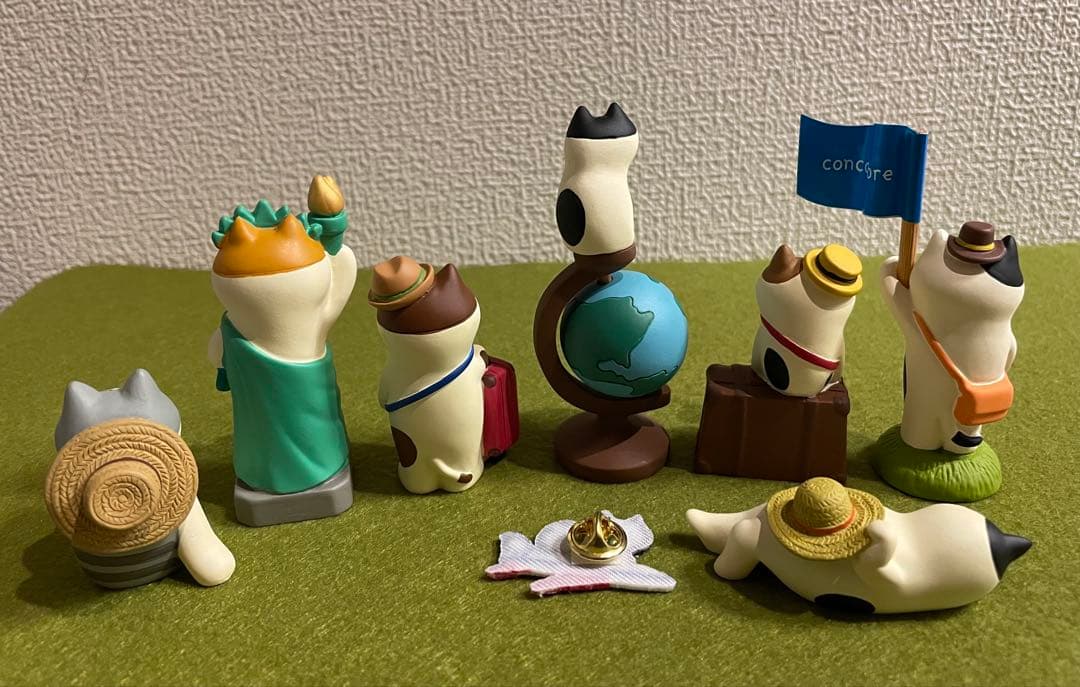 コンコンブル 三毛猫 サバ猫 ハチワレ スーツケース 地球儀 世界のマスコット