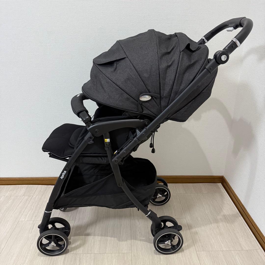 【美品】2023年製 アップリカ ラクーナクッションフリー プラスAB