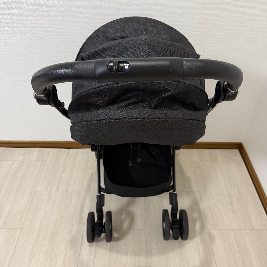 【美品】2023年製 アップリカ ラクーナクッションフリー プラスAB