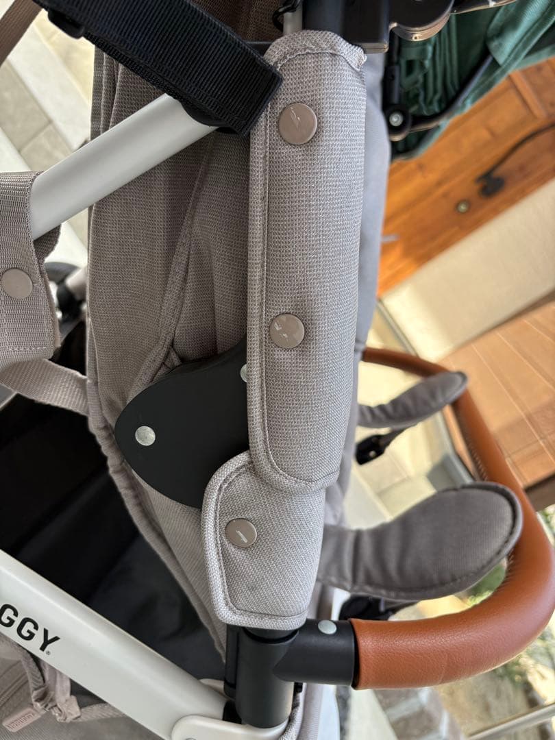 【週末限定値下げ】エアバギー ココダブル グリーン