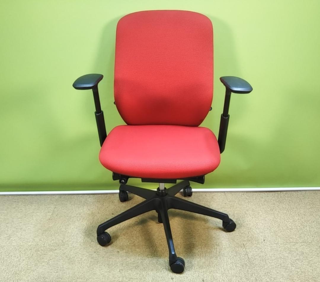 zv　オカムラ　シルフィーチェア　前傾機能　ハイバック　クッションタイプ 中古