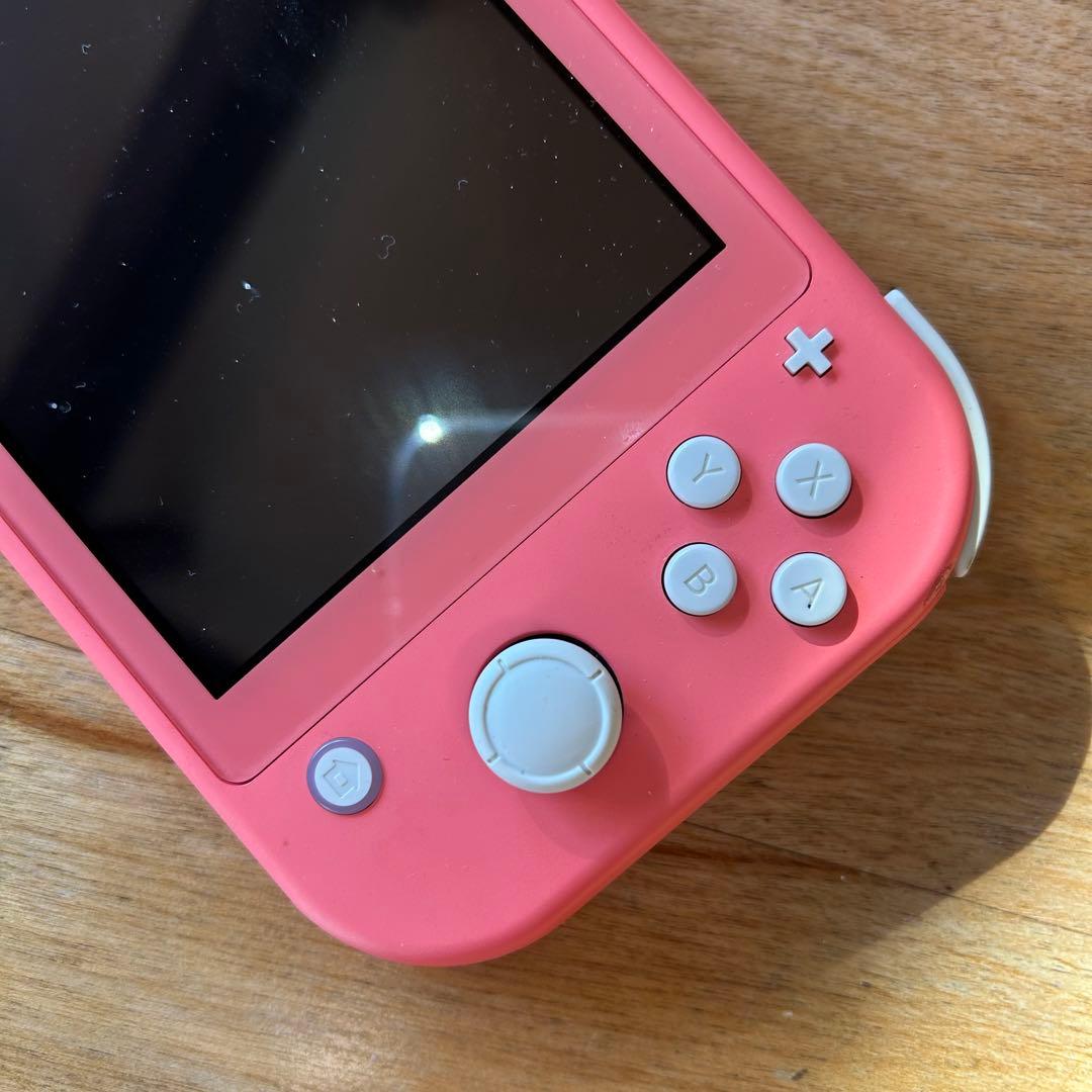 Nintendo Switch Lite コーラル（外箱,純正充電器付き）