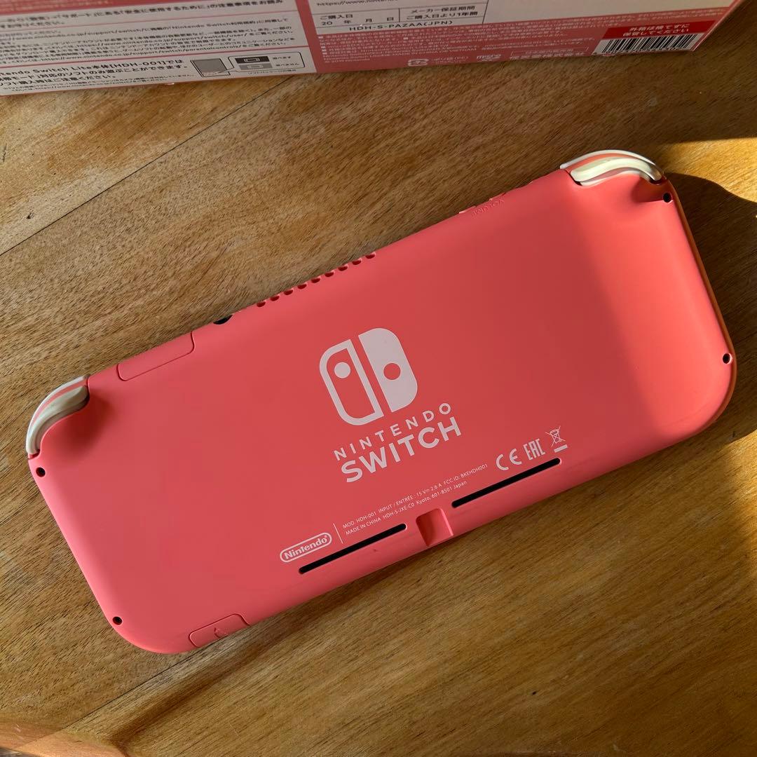 Nintendo Switch Lite コーラル（外箱,純正充電器付き）