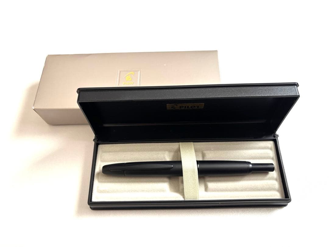 パイロット キャップレス 万年筆 マットブラック EFニブ 専用ケース付き