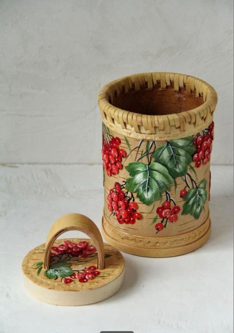 ロシア雑貨☆ベレスタ 白樺収納box ラウンド型 ガマズミ マトリョーシカ