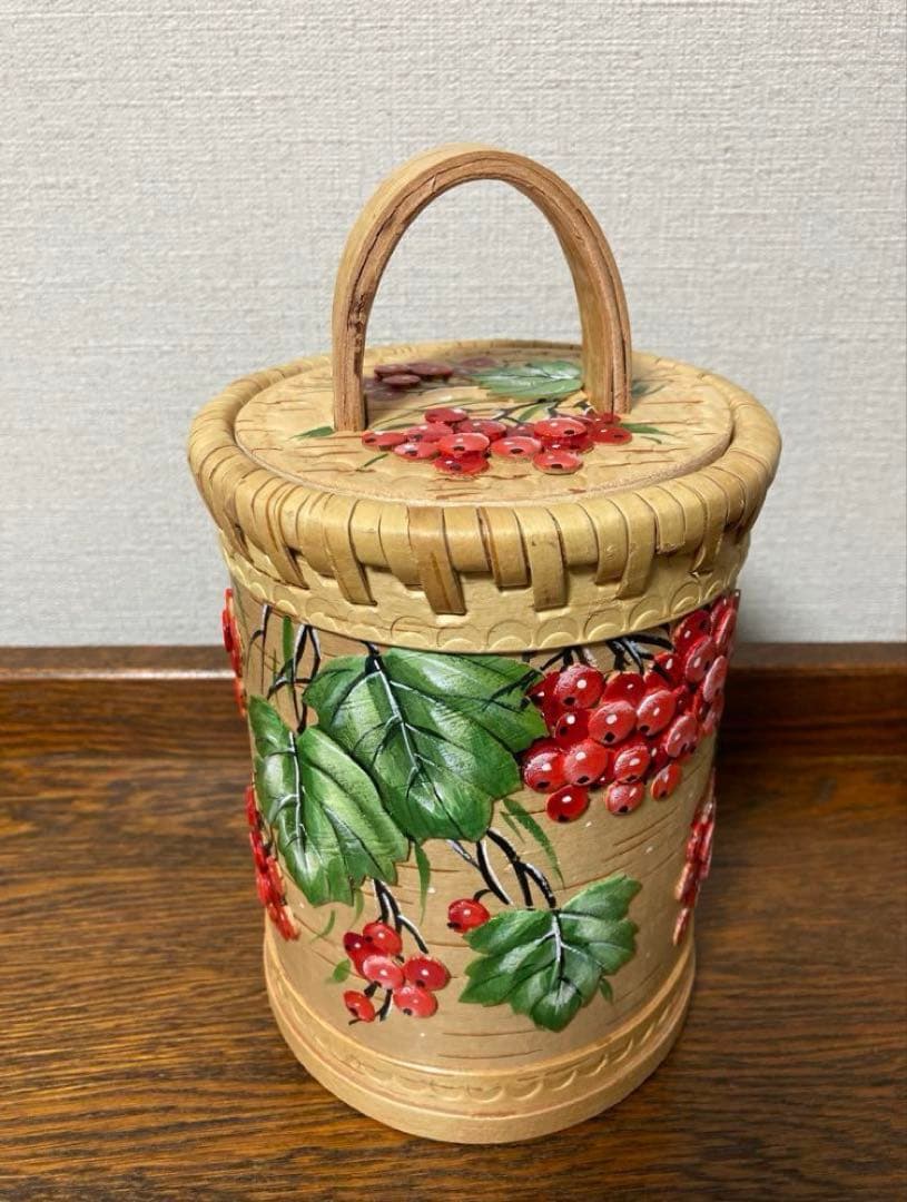 ロシア雑貨☆ベレスタ 白樺収納box ラウンド型 ガマズミ マトリョーシカ