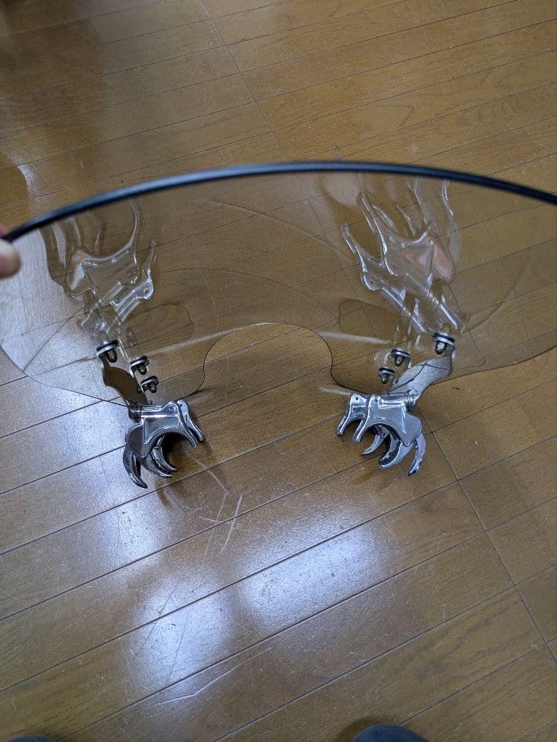 ハーレー純正　ウインドシールド　’０６以降FXDWG用　57301-06　鍵付き