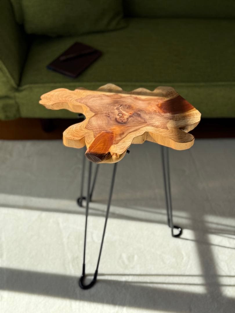 ミニ　コーヒーテーブル　サイドテーブル　天然木　カフェテーブル(k005)