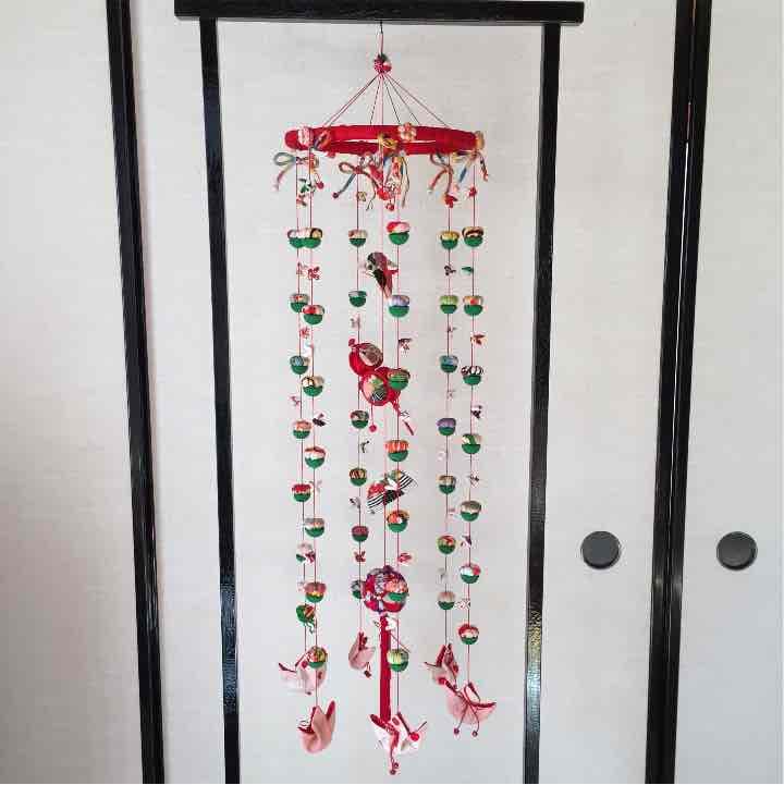 つるし雛 緑多め