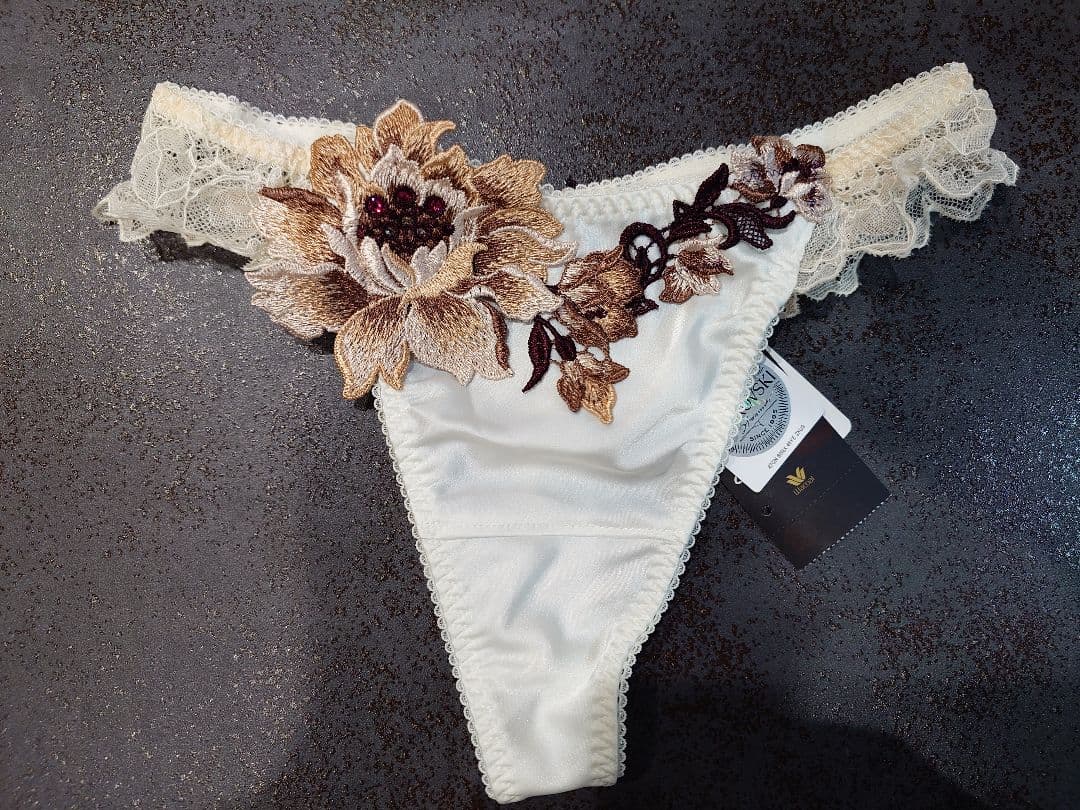 サルート✨️レア✨️3点セットＤ６５ ⑳