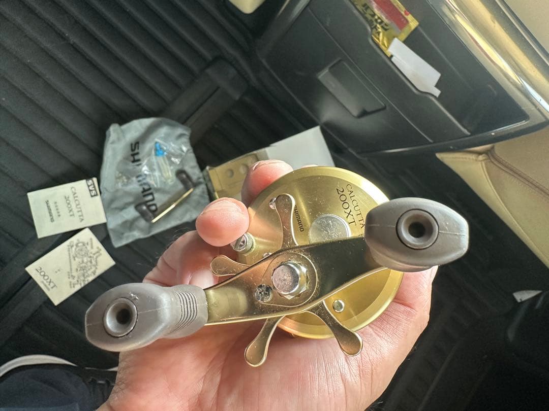 SHIMANO CALCUTTA 200XT ベイトリール