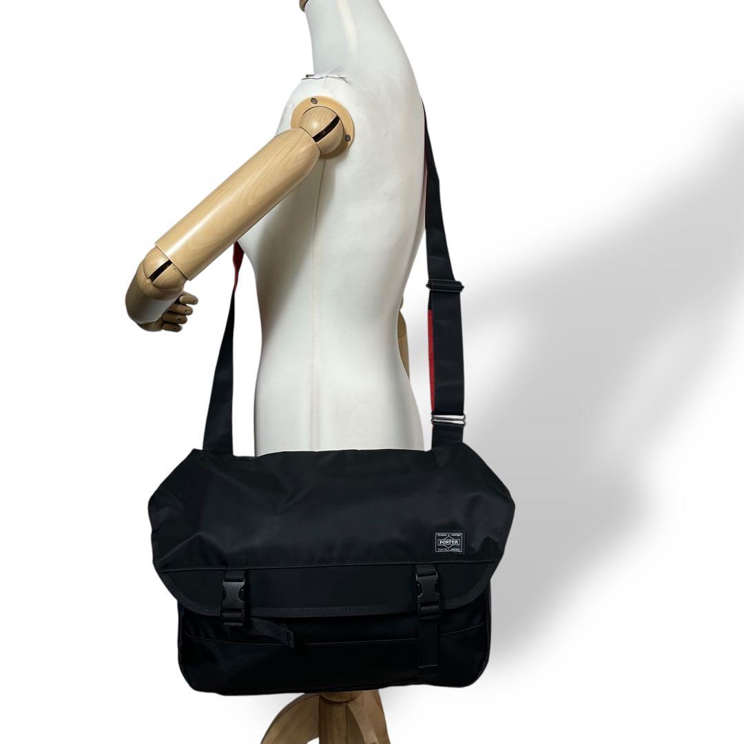 【極美品】ポーター　PORTER メッセンジャー　バッグ　ショルダー　ILS 黒