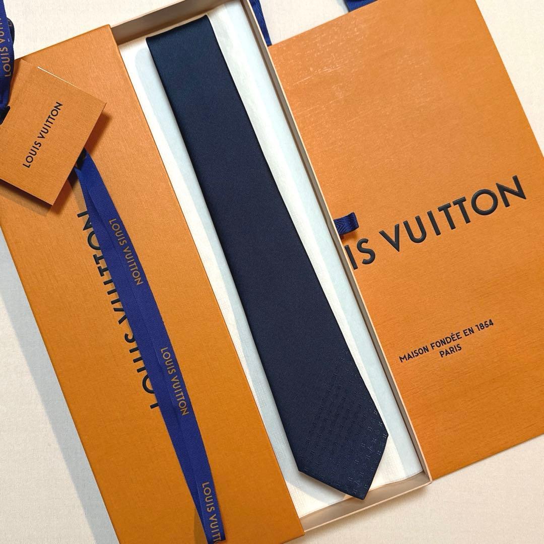 とも出品です。　　ルイ ヴィトン モノグラムグラディエント 新品 未使用