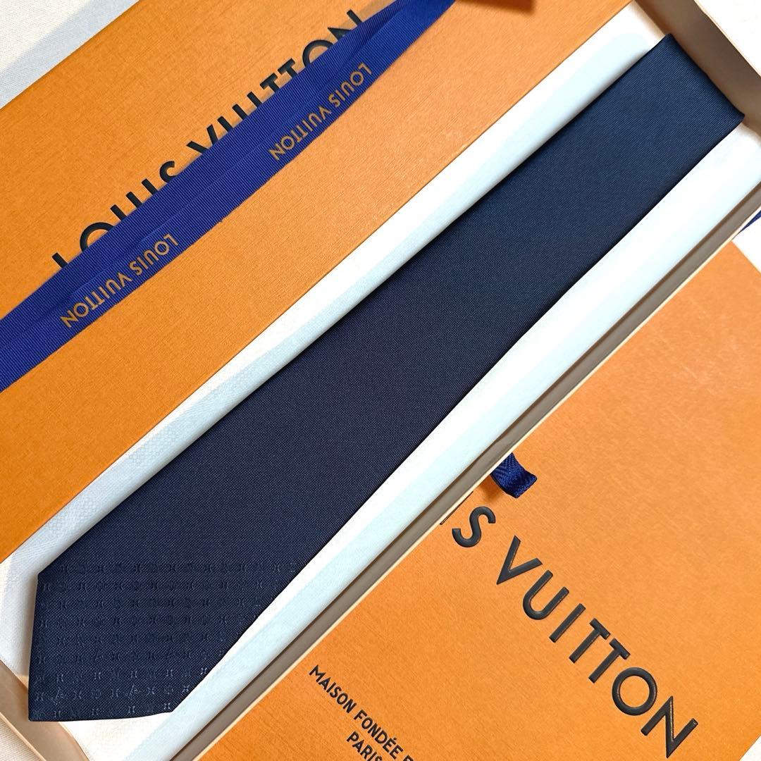 とも出品です。　　ルイ ヴィトン モノグラムグラディエント 新品 未使用