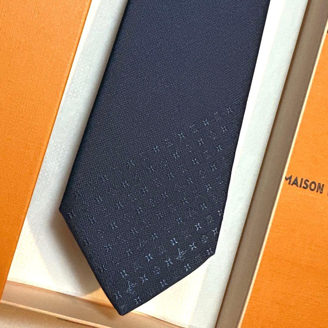 とも出品です。　　ルイ ヴィトン モノグラムグラディエント 新品 未使用