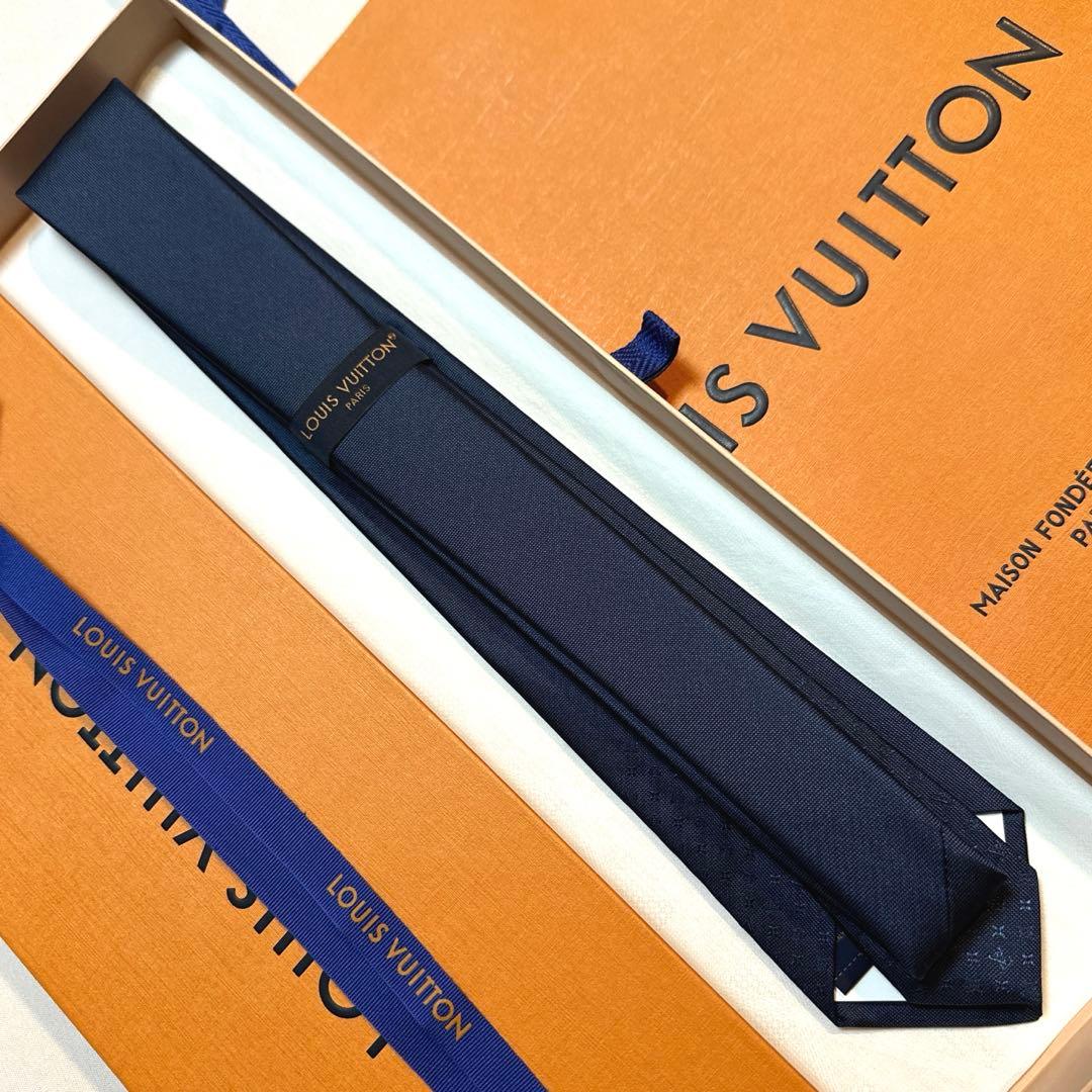 とも出品です。　　ルイ ヴィトン モノグラムグラディエント 新品 未使用