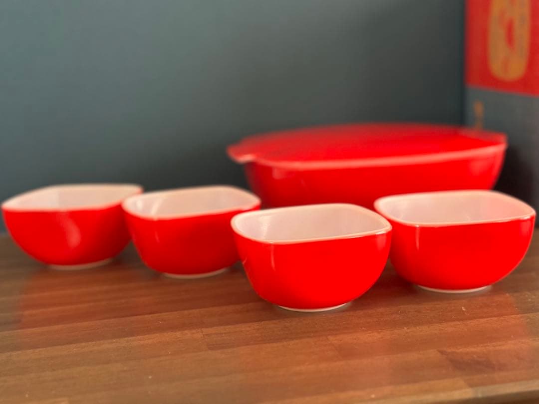 パイレックス　キャセロール　カップセット箱付き