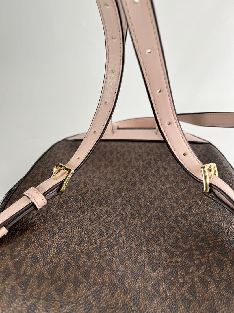 極美品✨MICHAEL KORS マイケルコース バックパック　リュック