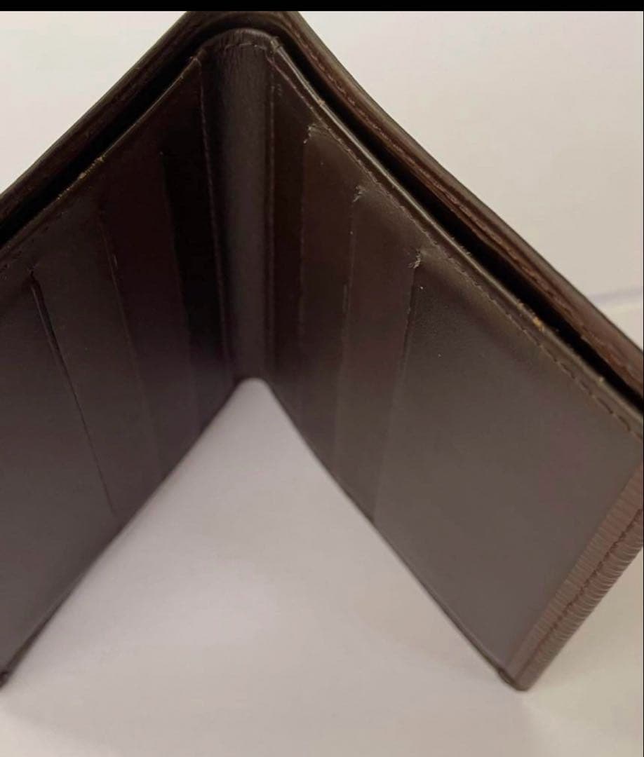 LVエピ　焦茶二つ折り財布　焦茶