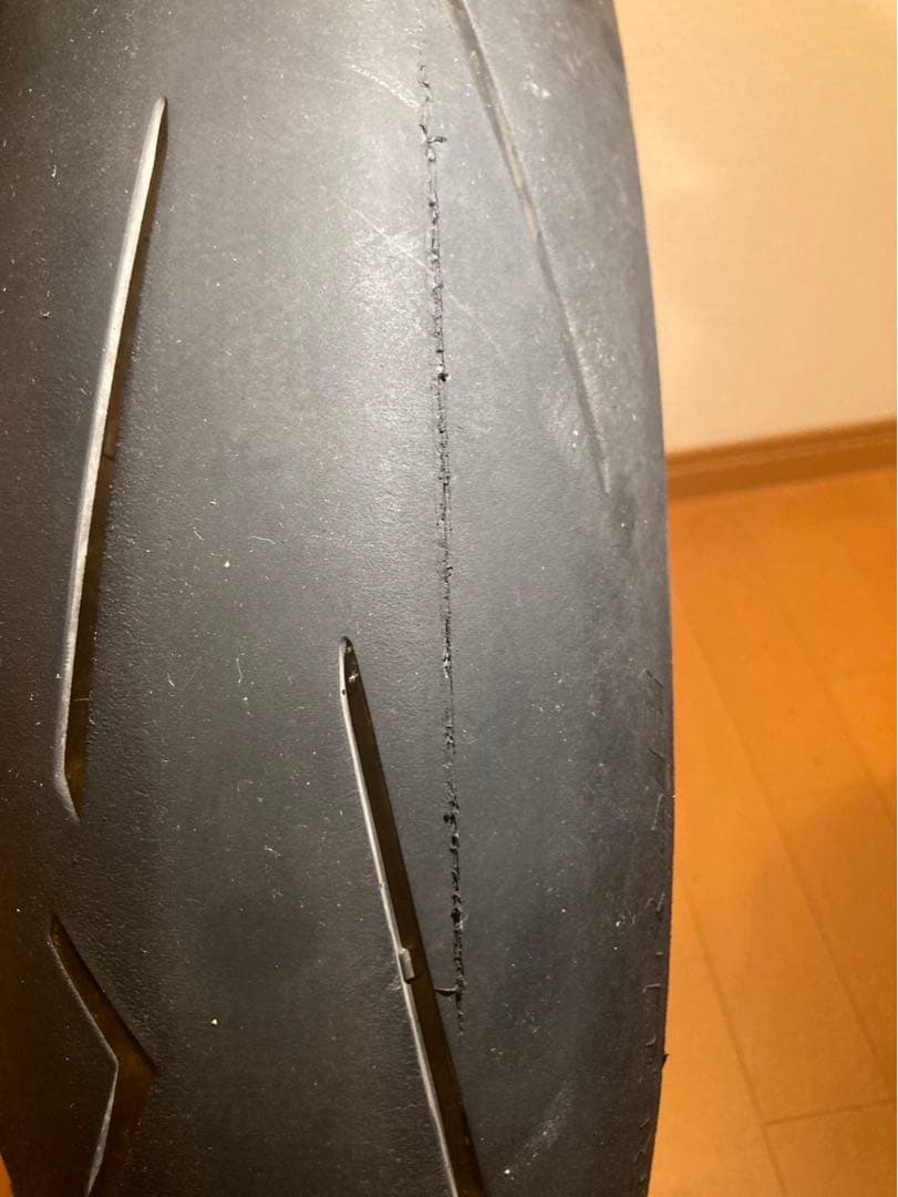 (ほぼ未使用) PIRELLI スパコル V3 110 V4 140