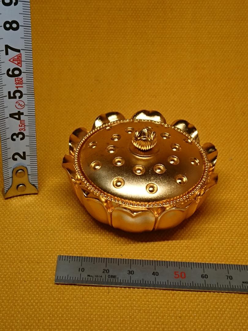 仏教美術　香炉　銅製　本金メッキ　置物　インテリア　工芸品　美術品　A1358