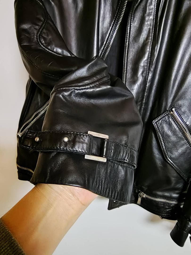 ヴェルサーチ　 皮ジャケット　レザーライダースジャケット