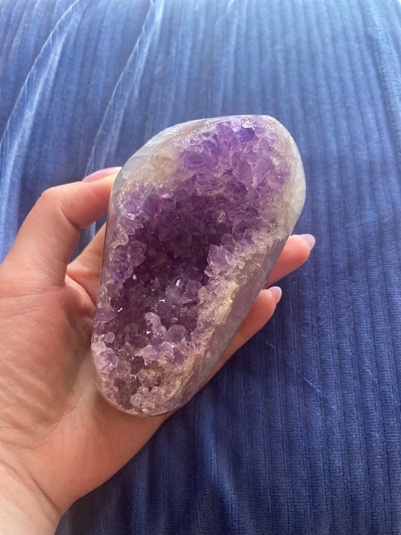 アメジスト ドゥルージー 原石 研磨ジオード 紫水晶 天然石パワーストーン 置物