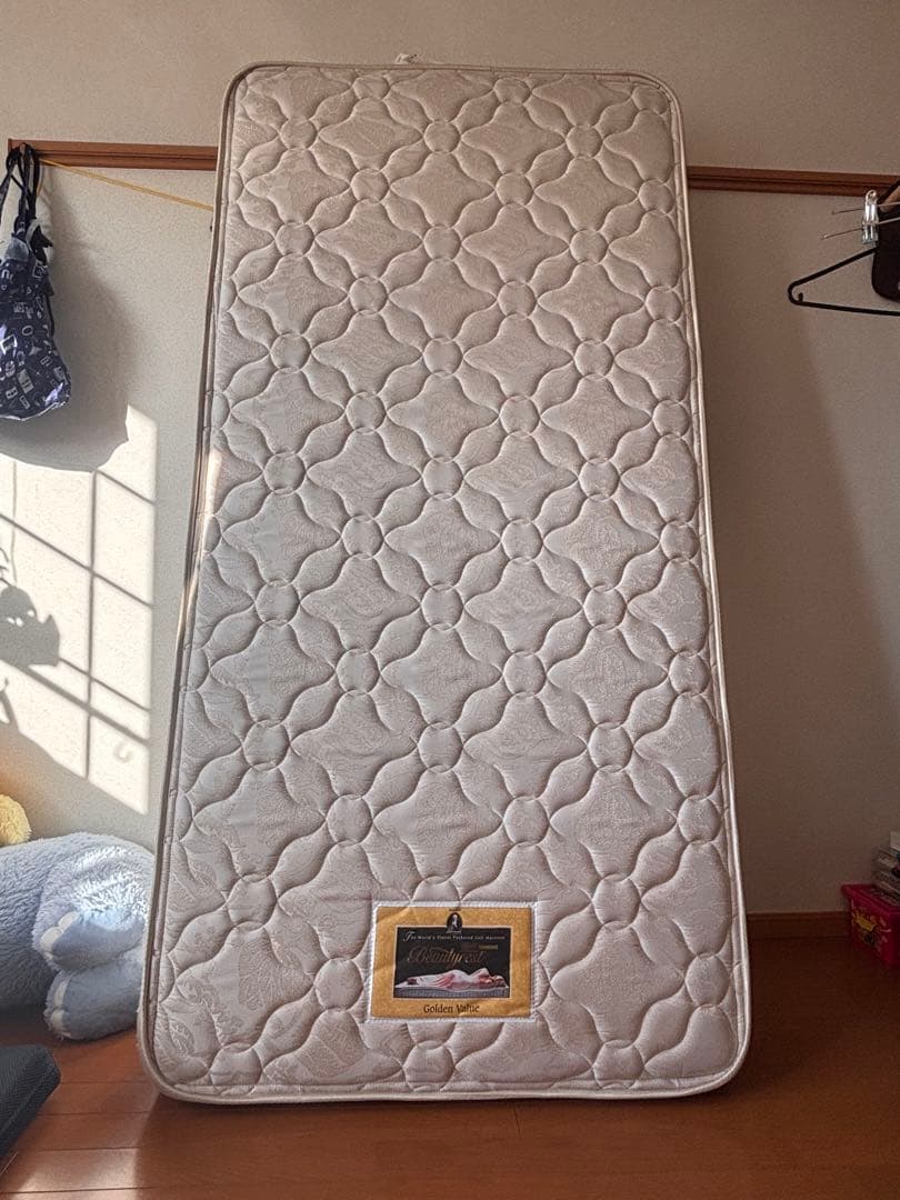 Beautyrest Golden Value シングルマットレス