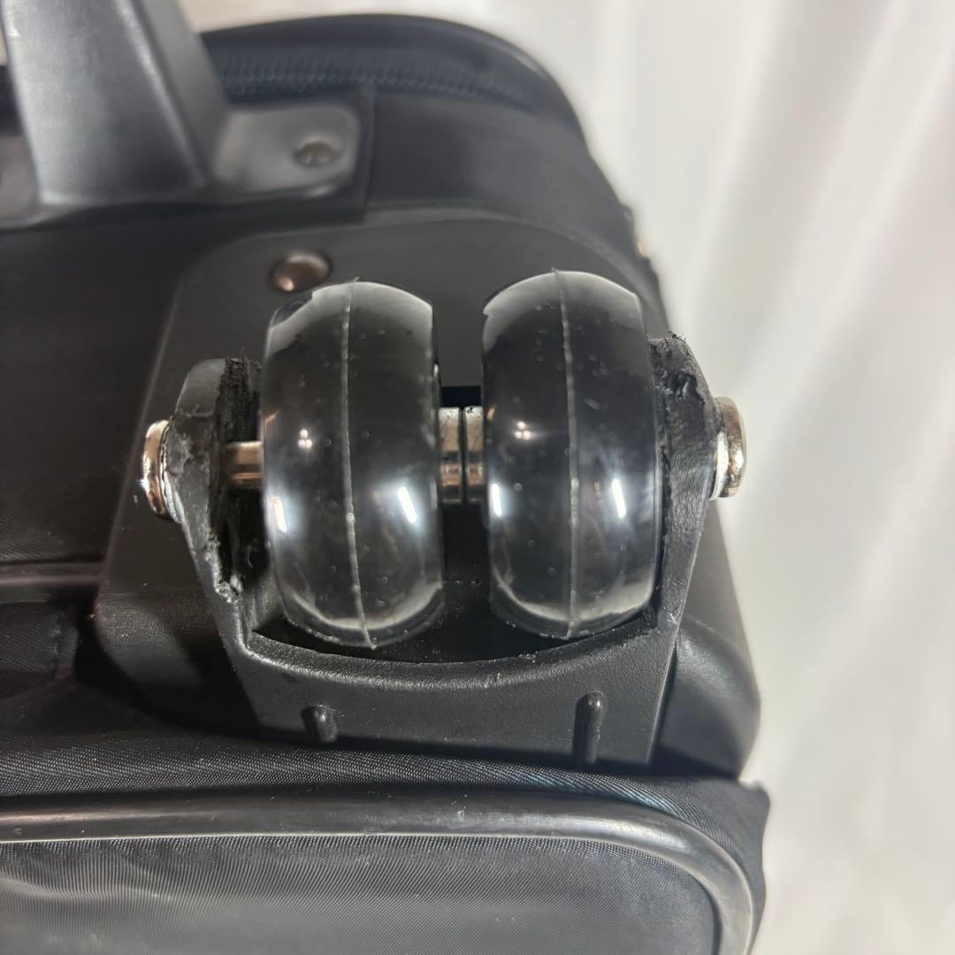 ✨希少✨PRADA プラダ　キャリーケース　ナイロン　レザー　三角ロゴプレート