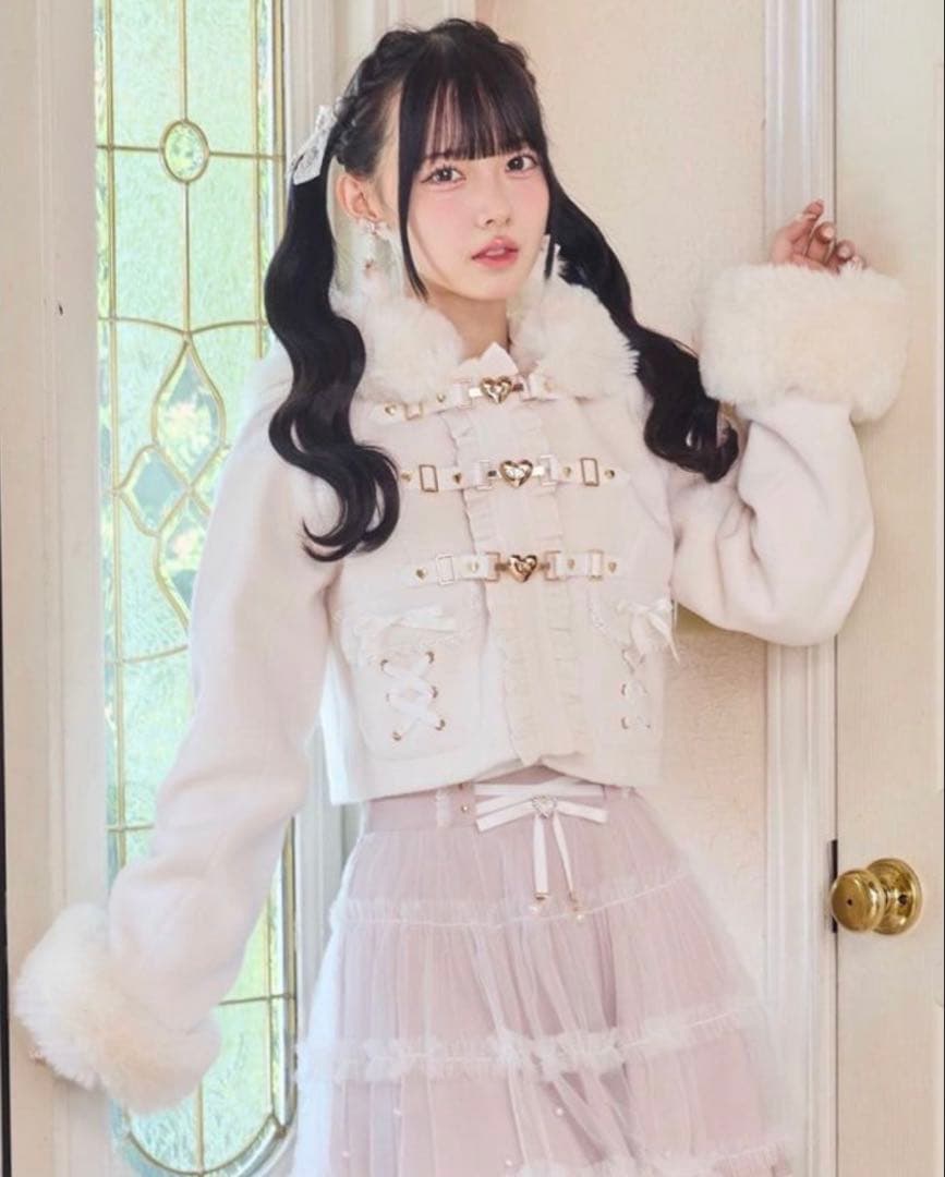 ROJITA ハートバックルショートコート