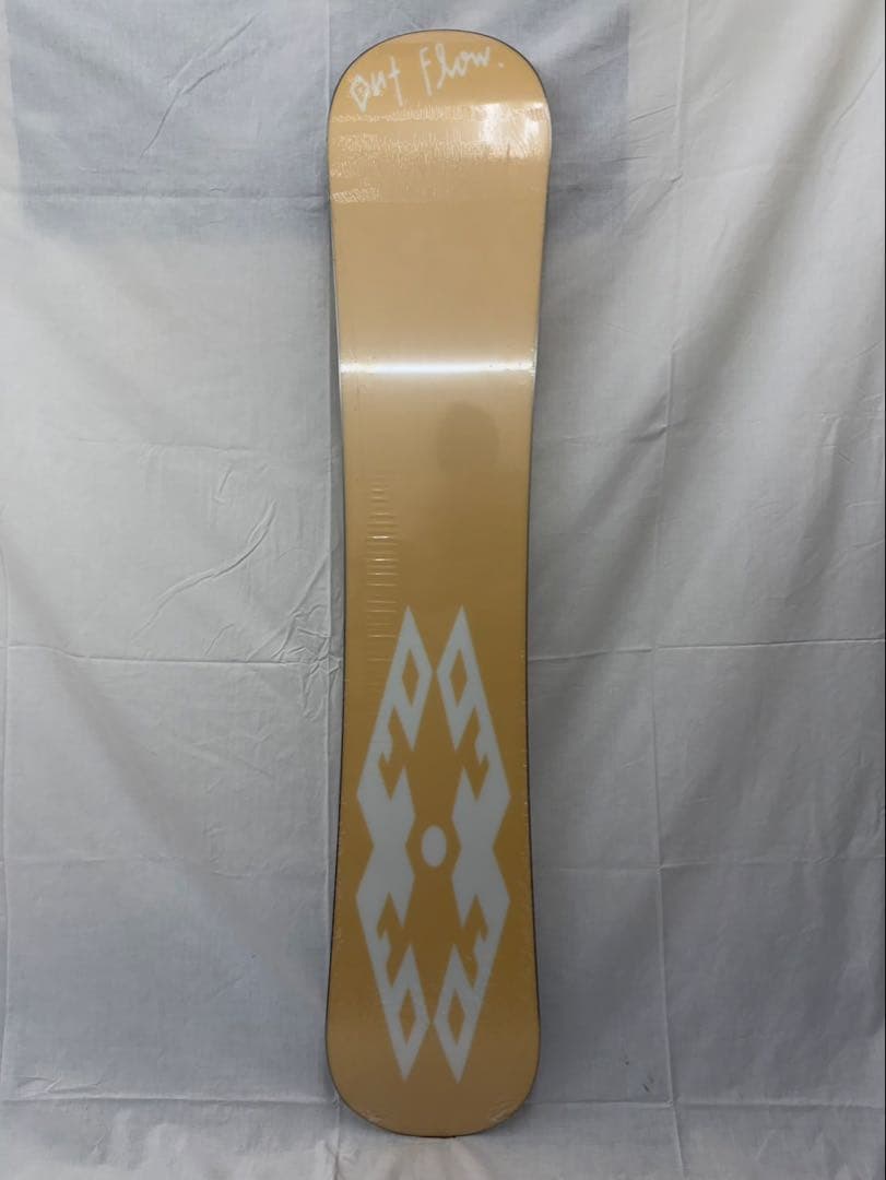 【訳あり新品】　OutFlow Diskah 155 スノーボード　パウダー