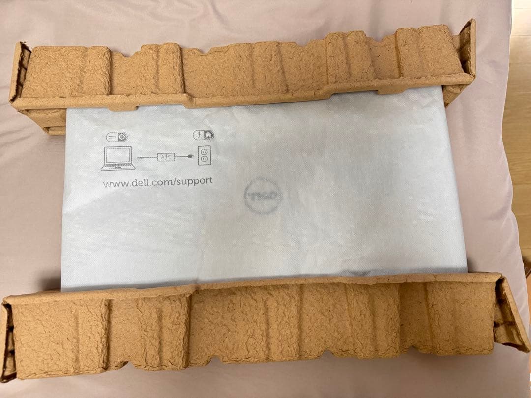 DELL Inspiron 17 DELL ノートPC シルバー