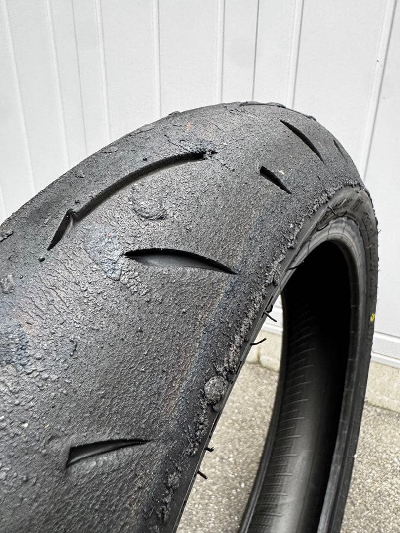 ダンロップ　D212 120/70/ZR17