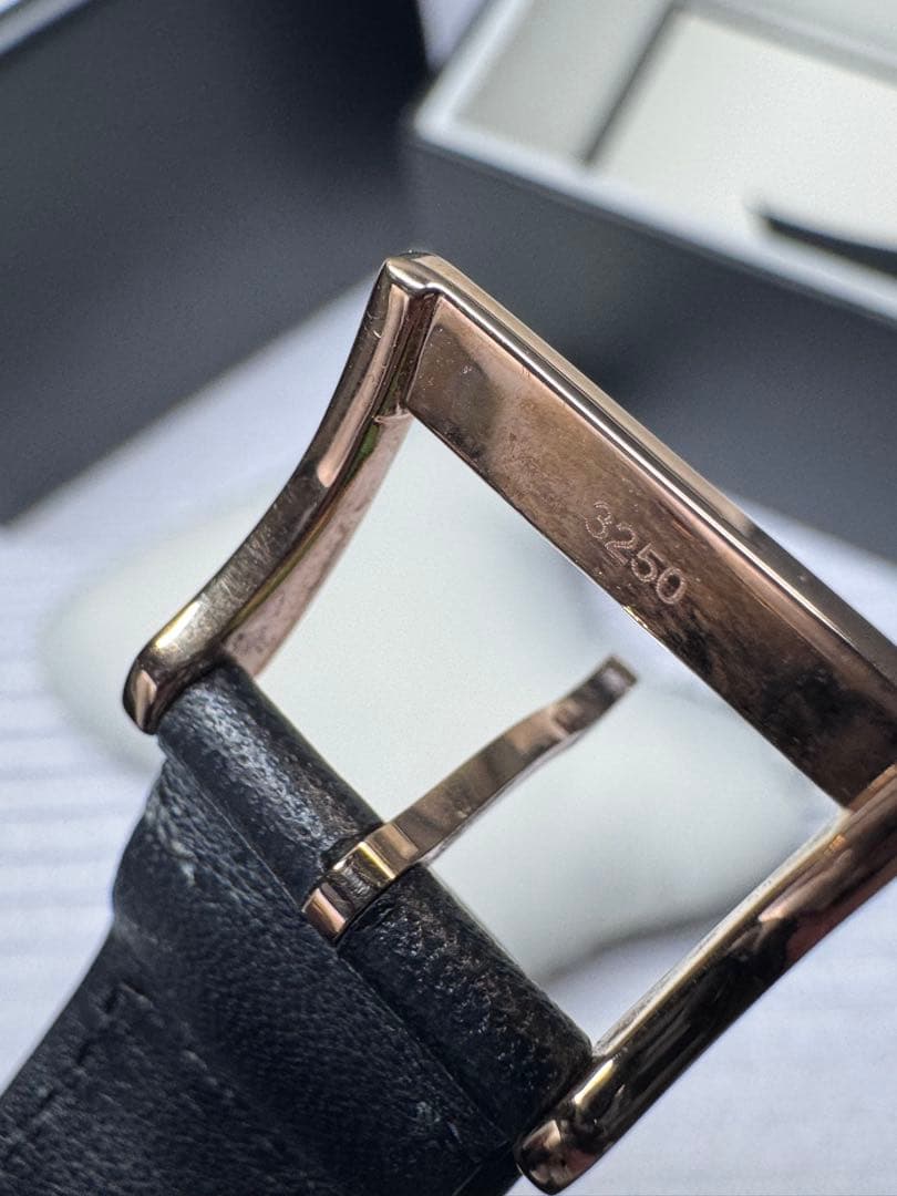 Gucci 腕時計 ブラックレザー