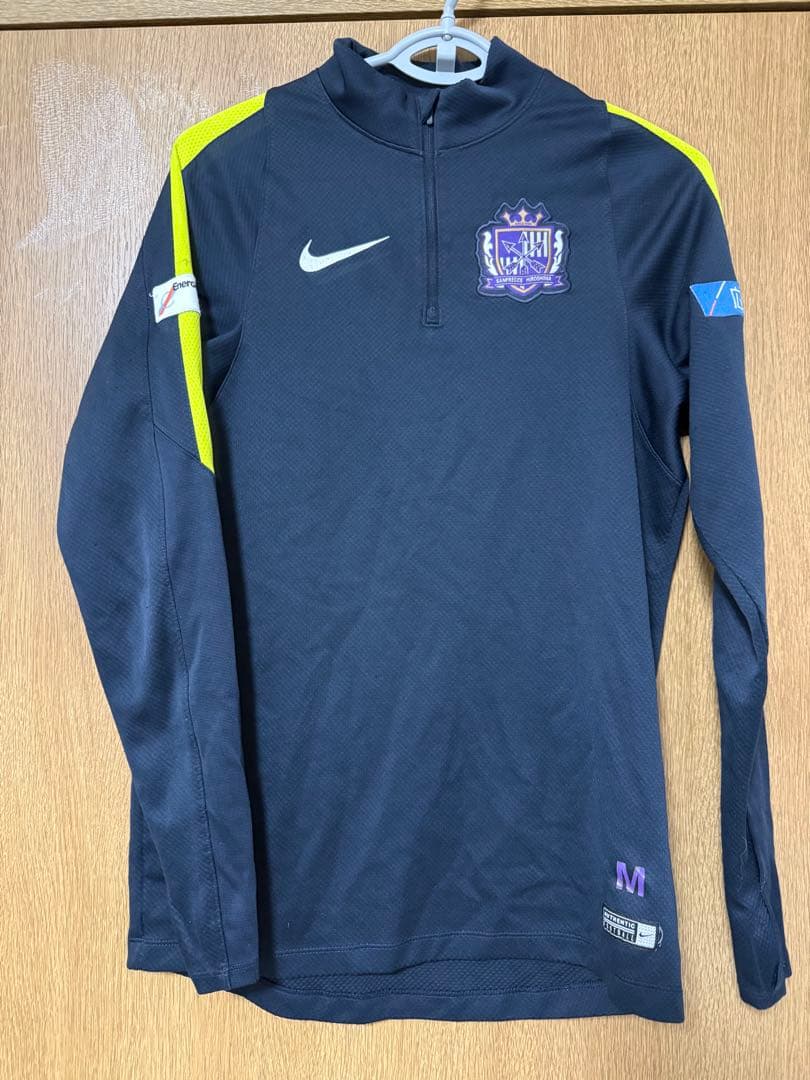 サンフレッチェ広島　長袖ウェア上下