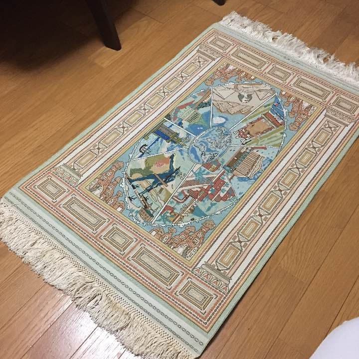 ヘレケシルク絨毯