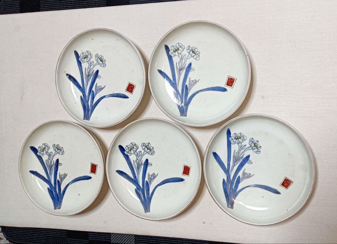 冬の花水仙を見込みに画いた中皿 5枚セット