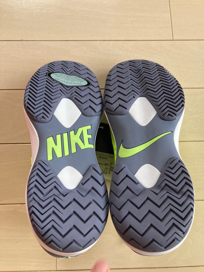 Nike Rafael Nadal テニスシューズ ネオンイエロー