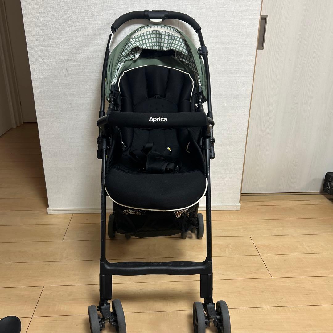 Aprica カルーンエアー AB グリーン　軽い！