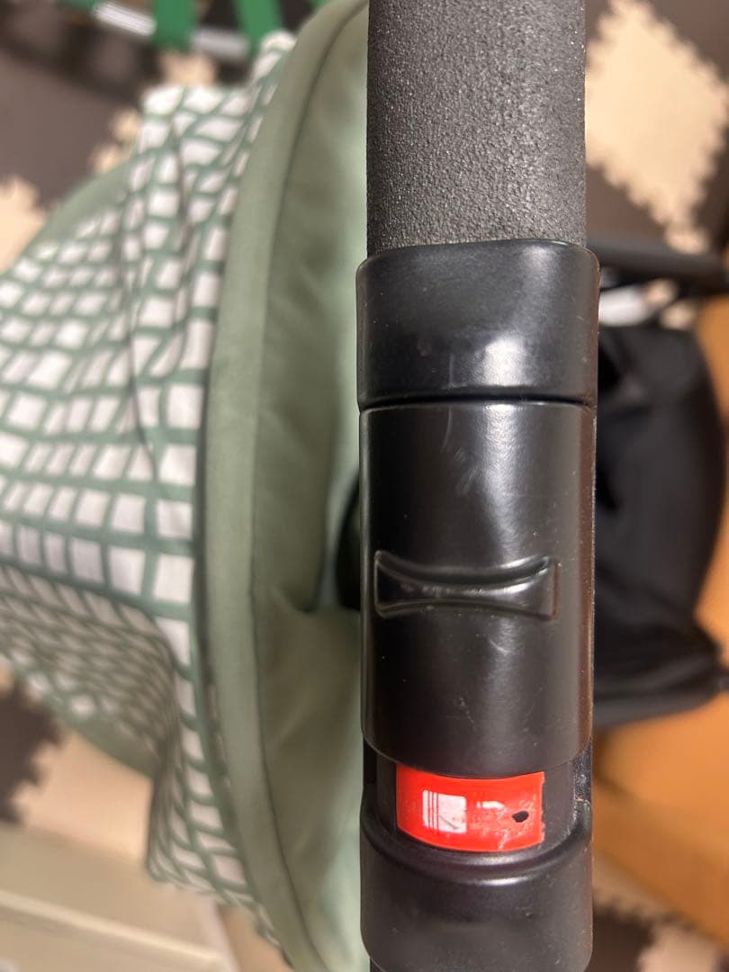 Aprica カルーンエアー AB グリーン　軽い！