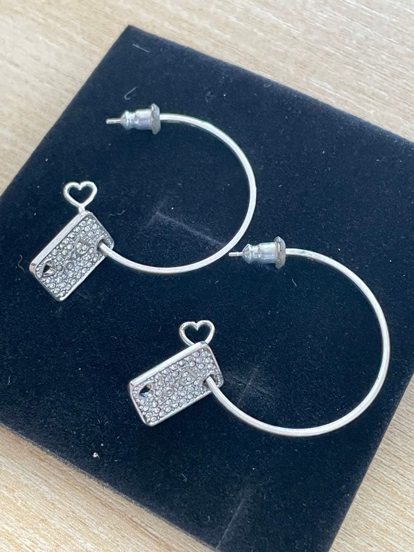 Dior フープピアスハート❤︎モチーフ