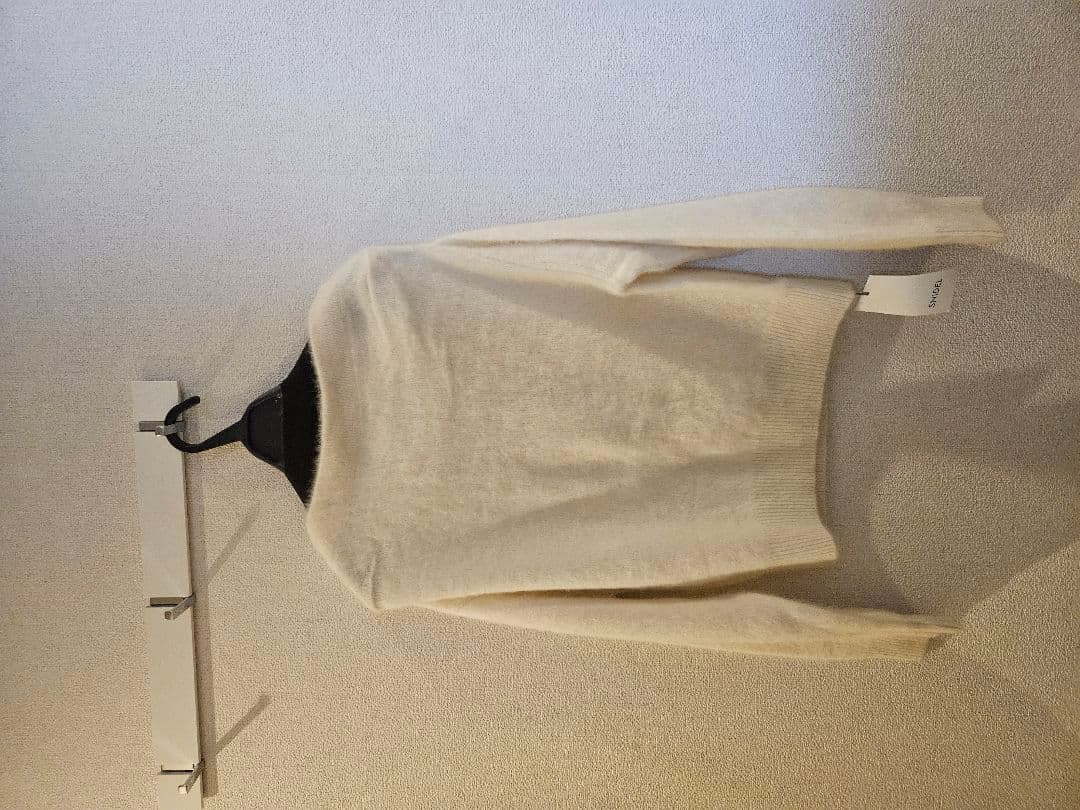 【新品未使用タグ付】フォックスカシミヤオフショルプルオーバー SNIDEL