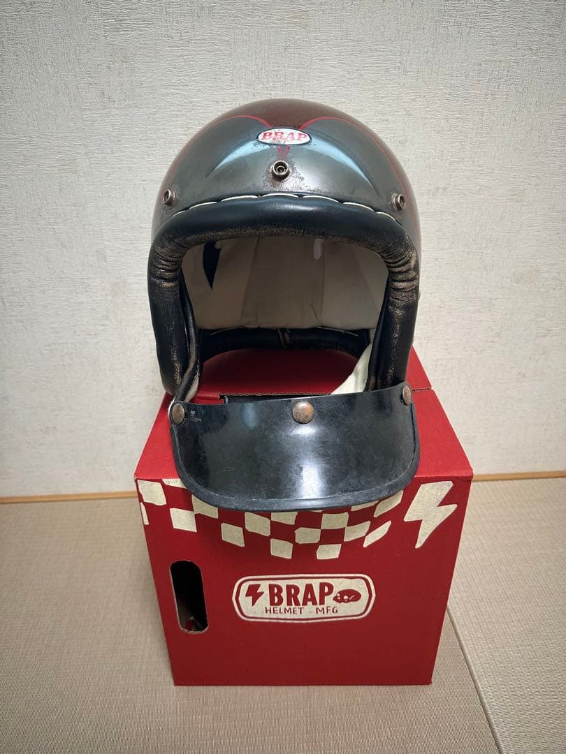 BRAPヘルメット　500 LEGEND